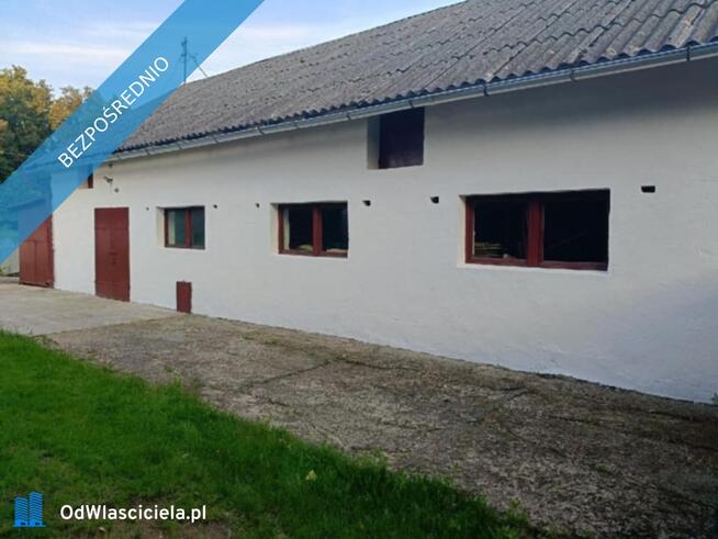 Parter domu z budynkiem gospodarczym