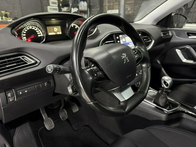 Peugeot 308 1.6HDI Allure Panorama Kamera Hak Led Navi Zarejestrowany