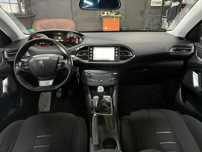 Peugeot 308 1.6HDI Allure Panorama Kamera Hak Led Navi Zarejestrowany
