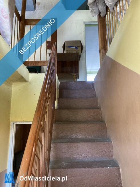 Do remontu, przestronny, z budynkami gosp