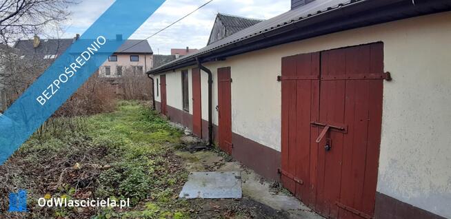 Do remontu, przestronny, z budynkami gosp