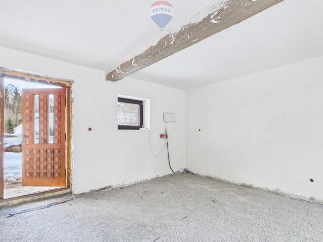 Działka z rozpoczętą budową w Dzianiszu Górnym