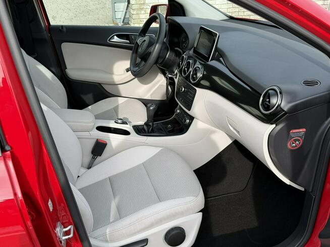 Mercedes B180 LIFT 1.6 Benz 122KM NISKI PRZEBIEG!!!
