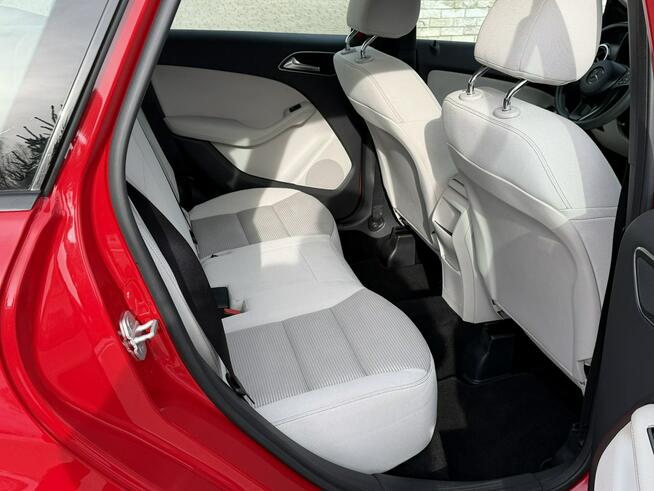 Mercedes B180 LIFT 1.6 Benz 122KM NISKI PRZEBIEG!!!