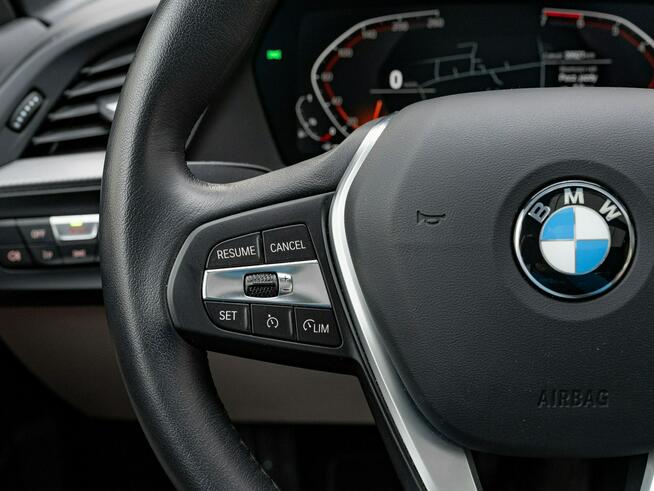 GD8L049#220i xDrive Sport Line Ambient Szyberdach Salon PL VAT23%