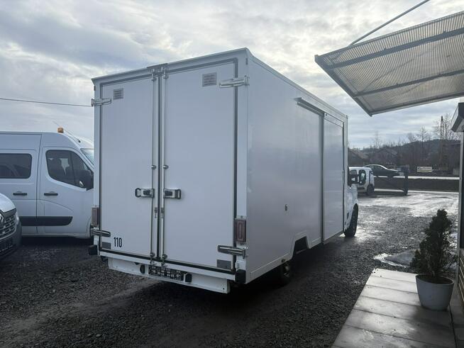 Renault Master kontener niskopodwoziowy niskopodłogowy