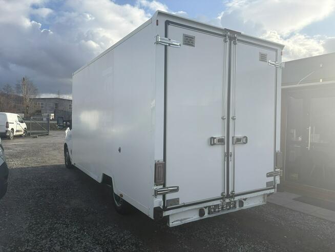 Renault Master kontener niskopodwoziowy niskopodłogowy