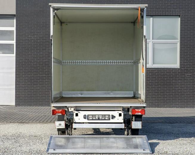 Volkswagen Crafter 177KM 8ep KONTENER + WINDA dHollandia 750kg + DRZWI BOCZNE UDT W CENIE