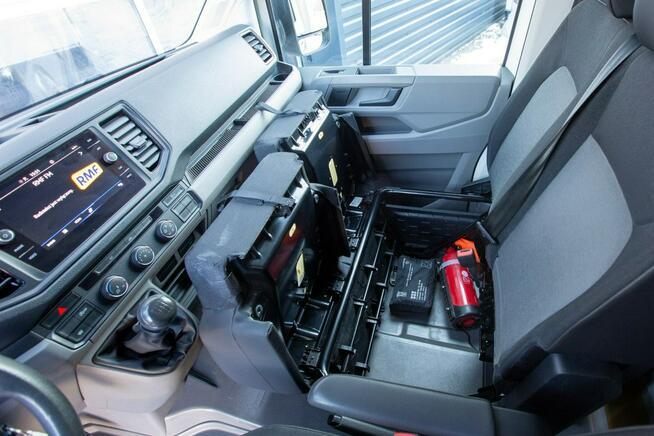 Volkswagen Crafter 177KM 8ep KONTENER + WINDA dHollandia 750kg + DRZWI BOCZNE UDT W CENIE
