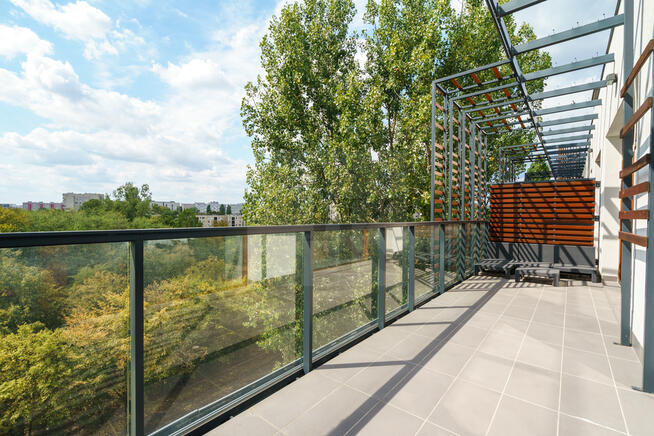 Przestronny apartament z widokiem na Park Dygata