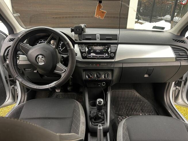 Skoda Fabia 3 2020 1.0 mpi srebrny