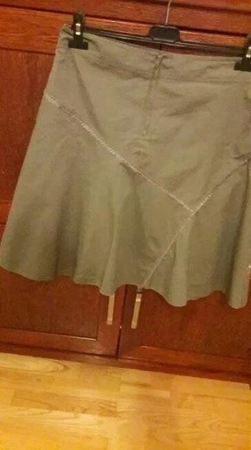 Spódnica rozszerzana khaki z cekinami M + podszewka