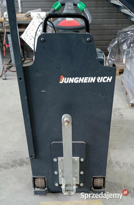 Ciągnik akumulatorowy Jungheinrich EZS 130 2014