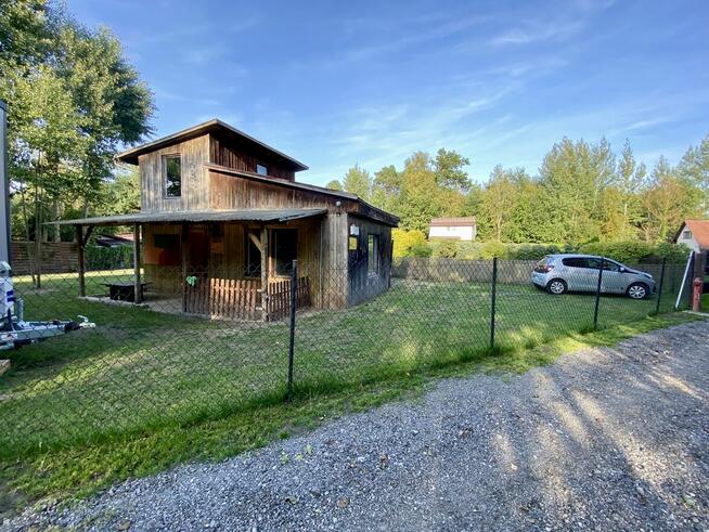 Sprzedam fajną działkę z domkiem w Kuligowie