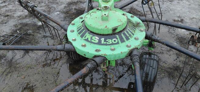 Zgrabiarka karuzelowa