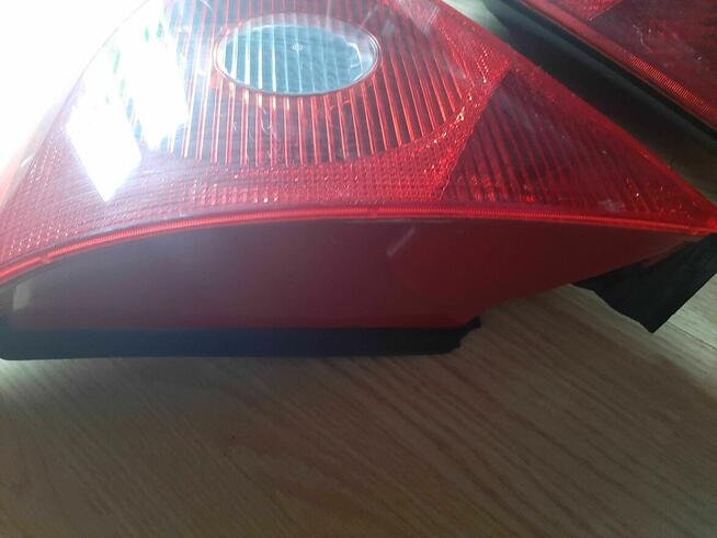 Lampy tylne do forda prawa lewa lampa prawa