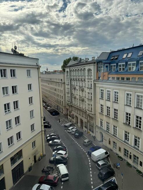 Wynajmę mieszkanie 4 pokojowe centrum. Bezpośrednio.