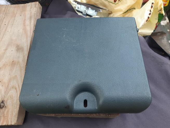 Skrzynka bezpiecznikowa Skoda Felicia 1.3 MPI