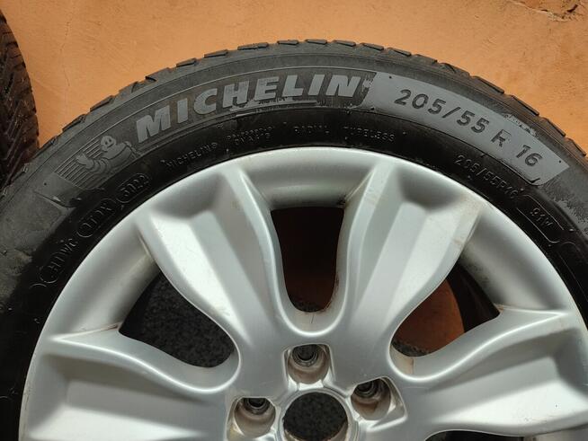 Opony Michelin 205/55 R16 z felgami alu