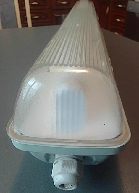 2 x Lampa Oprawa hermetyczna jarzeniówka świetlówka T8 1x18W