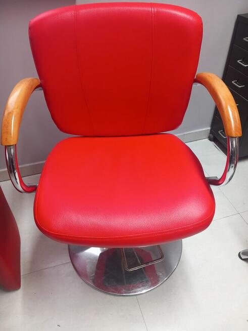 Fotele fryzjerskie