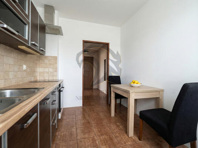 Twoja Tajna Baza z Ogródkiem.