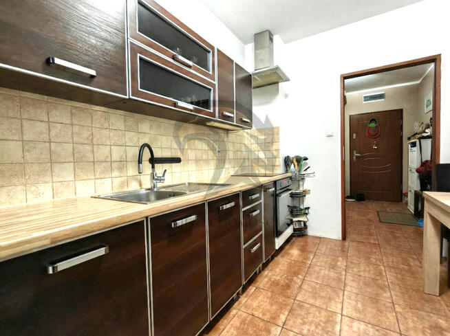 Twoja Tajna Baza z Ogródkiem.