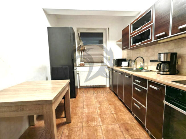 Twoja Tajna Baza z Ogródkiem.