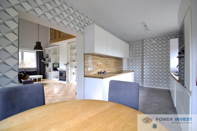 Dom wśród zieleni z dużym ogrodem