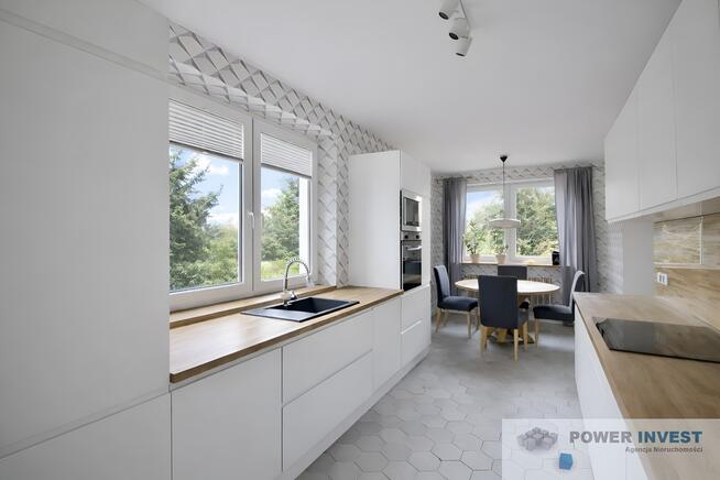 Dom wśród zieleni z dużym ogrodem