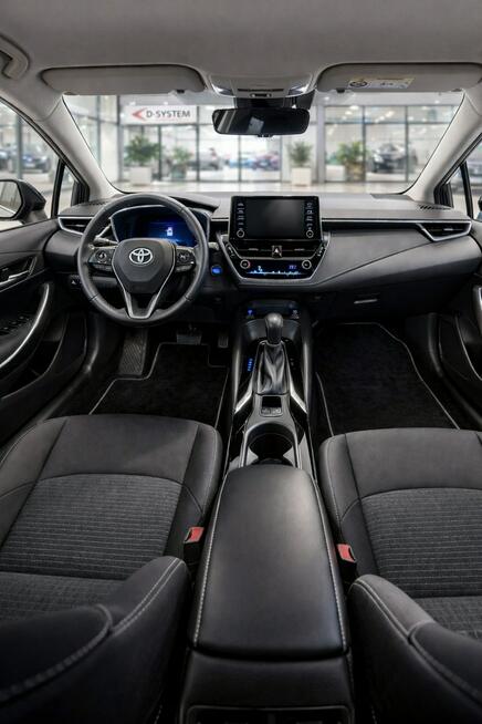 Toyota Corolla 22 Salon Polska 1.8 HYBRID 1wł z Pakietem TECH Zimowy Bezwypadkowy
