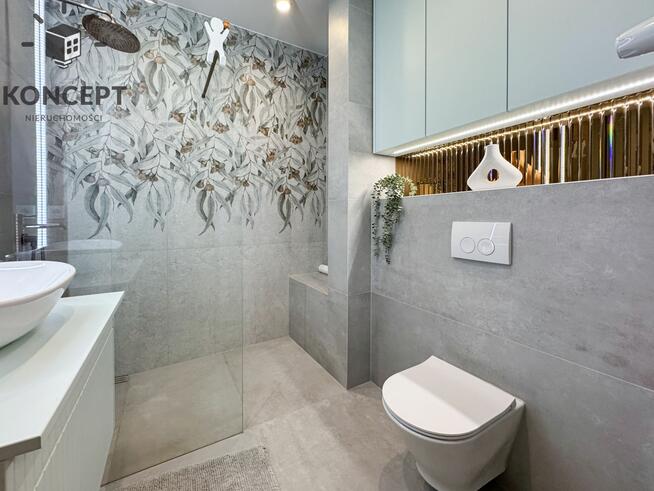 Nowoczesny szeregowiec z dużym ogrodem