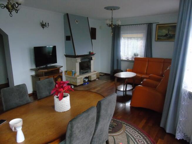 Dom Jednorodzinny , zaplecze ogrodnicze pow 4980m2