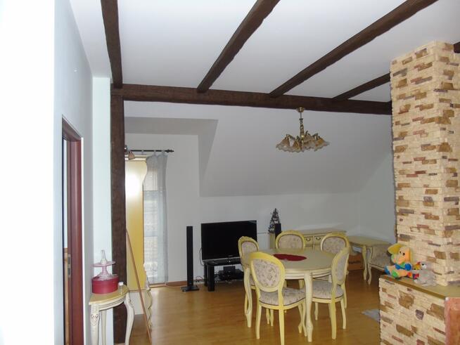 Dom Jednorodzinny , zaplecze ogrodnicze pow 4980m2