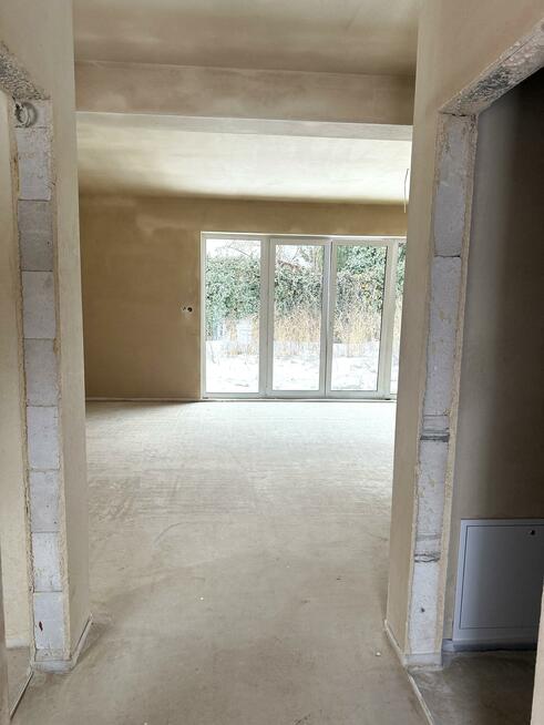 Dom Warszawa Wawer, Las