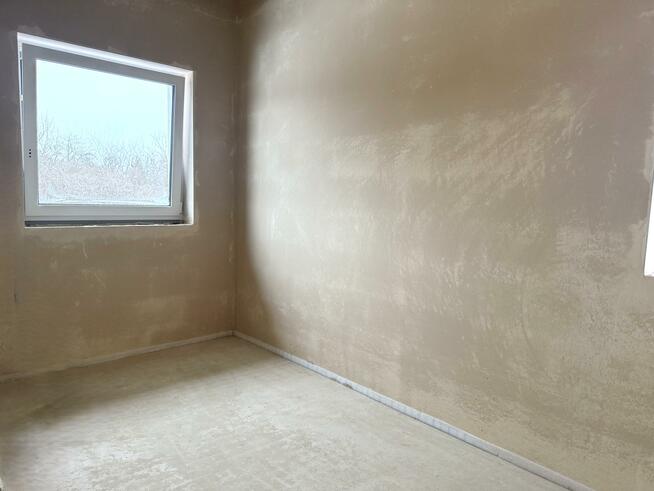 Dom Warszawa Wawer, Las