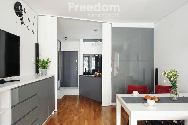 Nowoczesne mieszkanie w spokojnej okolicy.