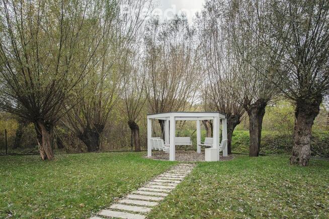 Nowoczesne mieszkanie w spokojnej okolicy.