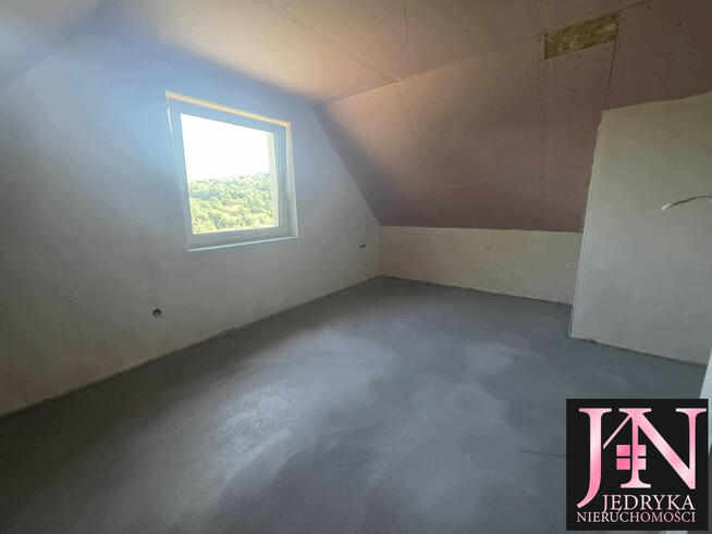 Mały przestronny 75m2 Domek Wolnostojący na 6 arowej działce w Klęczana