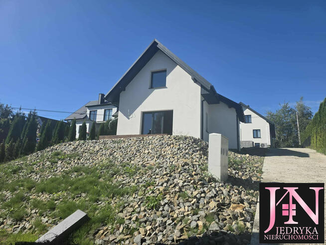 Mały przestronny 75m2 Domek Wolnostojący na 6 arowej działce w Klęczana