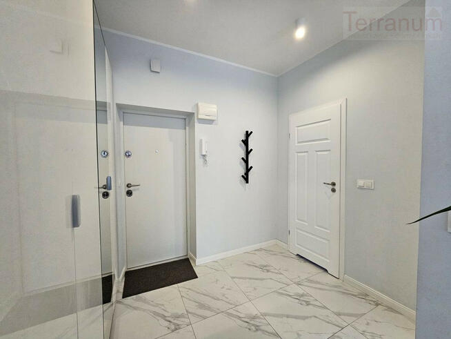 Mieszkanie Warszawa gm. Śródmieście Śródmieście, Krucza