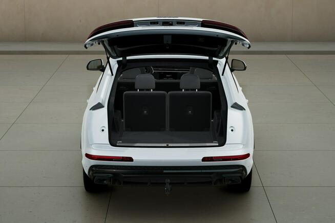 Audi Q7 7 os._S line_Wentylacja_Masaże_Hak_Webasto_B&O_Kamera360_MatrixLED_FV