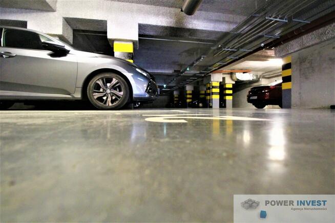 !!!APARTAMENT 4-POKOJOWY Z DUŻYM TARASEM !!!