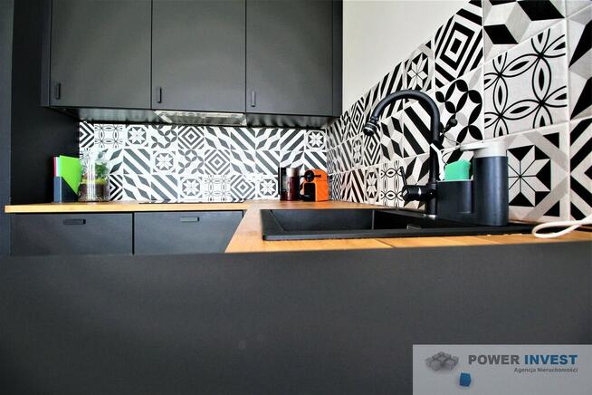 !!!APARTAMENT 4-POKOJOWY Z DUŻYM TARASEM !!!