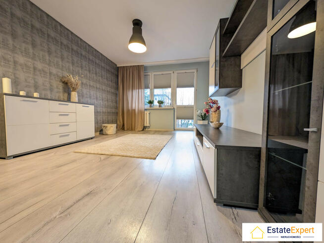 2 pokoje do zamieszkania z widna kuchnią i dużym balkonem bez piecyka!