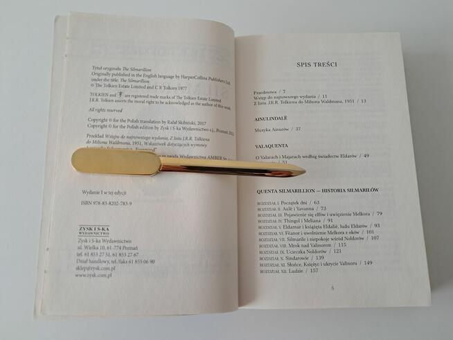 Książka „Silmarillion” J.R.R.Tolkien, do sprzedania