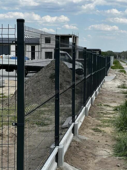 PODMURÓWKA BETONOWA gładka OGRODZENIA PANELOWE KOŃSKIE