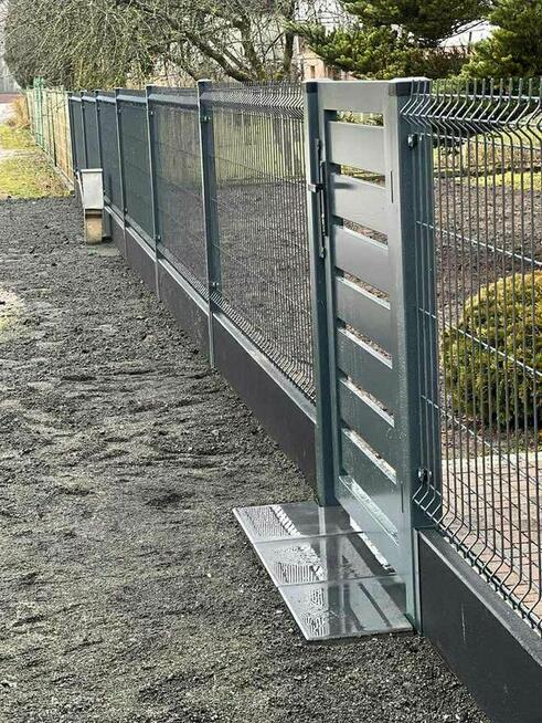 PODMURÓWKA BETONOWA *GRAFIT* gładka, najlepsza jakość!