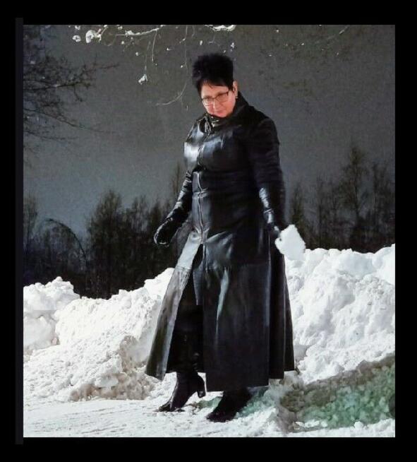 Starsza pozna młodszego