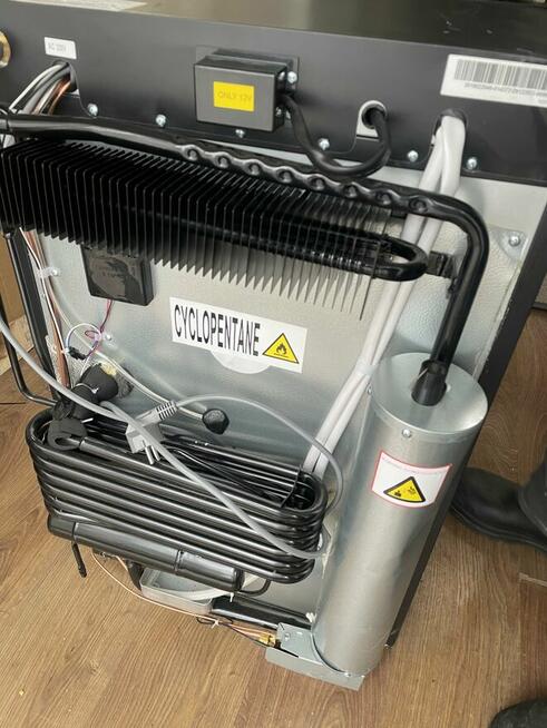 Lodówka absorbcyjna gazowa, 12V, 230V powystawowa 100L